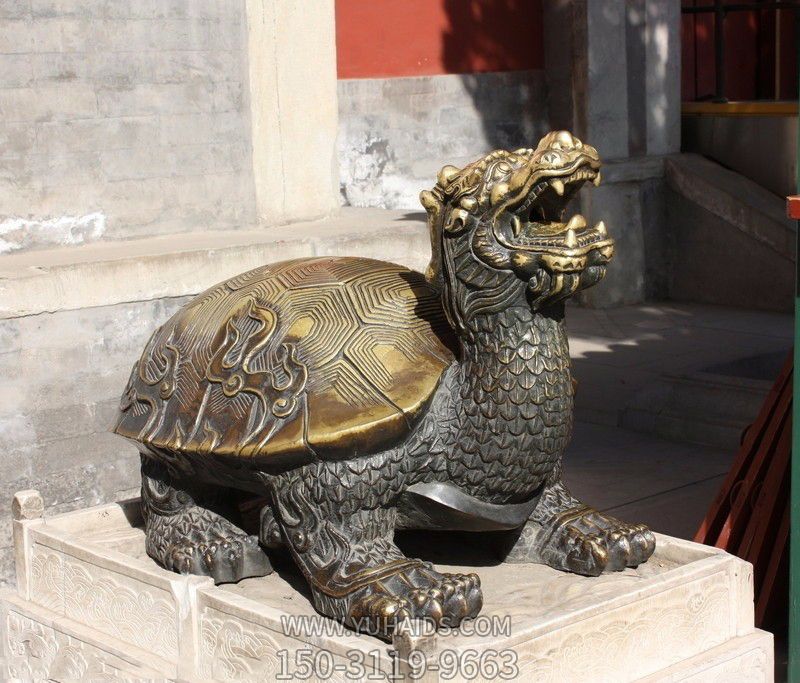 公園里擺放的張嘴的玻璃鋼創(chuàng)意龍龜?shù)袼?>
                                <h2>公園里擺放的張嘴的玻璃鋼創(chuàng)意龍龜?shù)袼?參數(shù)說(shuō)明</h2>
                                                                        <table>
                                      <tr>
                                        <th>產(chǎn)品標(biāo)題</th>
                                        <td>公園里擺放的張嘴的玻璃鋼創(chuàng)意龍龜?shù)袼?/td>
                                      </tr>
                                      <tr>
                                        <th>發(fā)布時(shí)間</th>
                                        <td>2023-05-30 12:25</td>
                                      </tr>
                                      <tr>
                                        <th>價(jià)格</th>
                                        <td><span>電話(huà)咨詢(xún)</td>
                                      </tr>
                                                                              <tr>
                                          <th>雕刻內(nèi)容</th>
                                          <td>龍、龍龜</td>
                                        </tr>
                                                                              <tr>
                                          <th>應(yīng)用場(chǎng)所</th>
                                          <td>公園</td>
                                        </tr>
                                                                              <tr>
                                          <th>制作材質(zhì)</th>
                                          <td>玻璃鋼</td>
                                        </tr>
                                                                          </table>
                                <h2>公園里擺放的張嘴的玻璃鋼創(chuàng)意龍龜?shù)袼?詳細(xì)說(shuō)明</h2>
                                <p>玉海雕塑是一家綜合性的雕塑公司，擁有多款公園里擺放的張嘴的玻璃鋼創(chuàng)意龍龜?shù)袼苣Ｐ?，可加工定制多種公園里擺放的張嘴的玻璃鋼創(chuàng)意龍龜?shù)袼?，支持材質(zhì)、樣式、風(fēng)格、尺寸大小等方面的調(diào)整修改定制。我們所加工制作的公園里擺放的張嘴的玻璃鋼創(chuàng)意龍龜?shù)袼苜|(zhì)優(yōu)價(jià)廉，遍布全國(guó)多個(gè)省市地區(qū)，想要了解更多案例圖片，請(qǐng)電話(huà)或微信咨詢(xún)。材質(zhì)、大小、樣式等都可以按需定制，還可根據(jù)您提供給的公園里擺放的張嘴的玻璃鋼創(chuàng)意龍龜?shù)袼軜訄D進(jìn)行制作！如有相關(guān)需求，歡迎致電（微信同號(hào)）：<span>150-3119-9663</span></p>
                                                                <div   class=