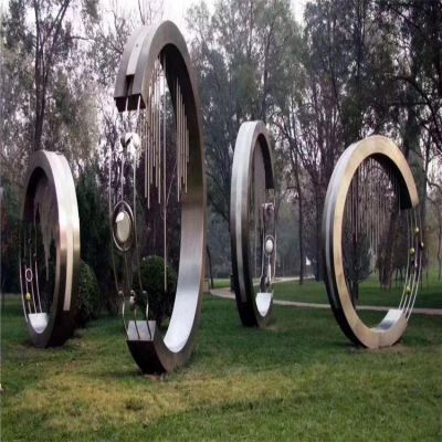 現代藝術圓環(huán)造型不銹鋼城市花園草坪擺件