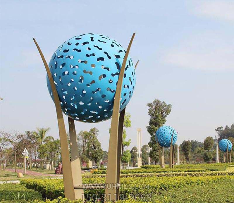 公園戶(hù)外裝飾品不銹鋼鏤空藍(lán)色球體雕塑