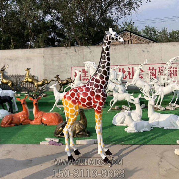 公園玻璃鋼彩繪卡通景觀(guān)長(zhǎng)頸鹿雕塑 工廠(chǎng)現(xiàn)貨