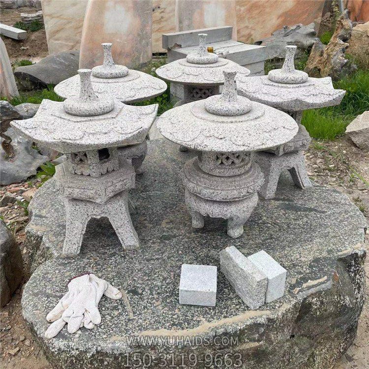 石燈，花崗巖仿古石雕燈雕塑