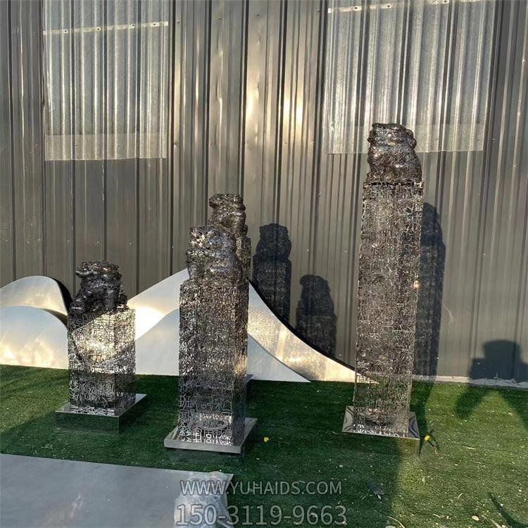 不銹鋼室內創(chuàng)意景觀拴馬樁雕塑
