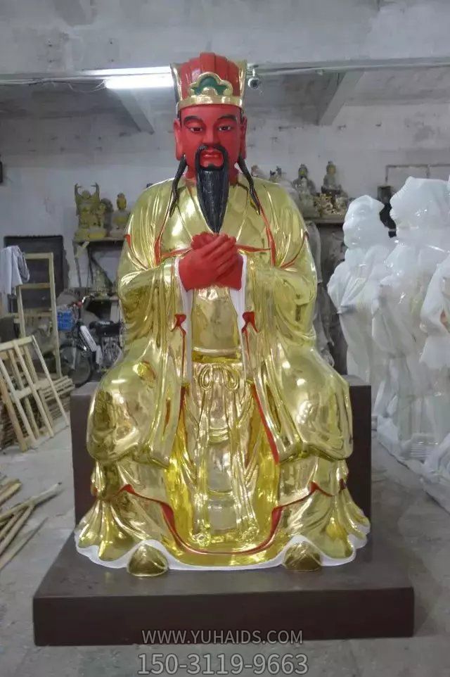 玻璃鋼寺廟供奉神佛城隍爺?shù)袼?>
                                <h2>玻璃鋼寺廟供奉神佛城隍爺?shù)袼?參數(shù)說(shuō)明</h2>
                                                                        <table>
                                      <tr>
                                        <th>產(chǎn)品標(biāo)題</th>
                                        <td>玻璃鋼寺廟供奉神佛城隍爺?shù)袼?/td>
                                      </tr>
                                      <tr>
                                        <th>發(fā)布時(shí)間</th>
                                        <td>2023-06-07 15:34</td>
                                      </tr>
                                      <tr>
                                        <th>價(jià)格</th>
                                        <td><span>電話咨詢</td>
                                      </tr>
                                                                              <tr>
                                          <th>制作材質(zhì)</th>
                                          <td>玻璃鋼</td>
                                        </tr>
                                                                          </table>
                                <h2>玻璃鋼寺廟供奉神佛城隍爺?shù)袼?詳細(xì)說(shuō)明</h2>
                                <p>玉海雕塑是一家綜合性的雕塑公司，擁有多款玻璃鋼寺廟供奉神佛城隍爺?shù)袼苣Ｐ停杉庸ざㄖ贫喾N玻璃鋼寺廟供奉神佛城隍爺?shù)袼埽С植馁|(zhì)、樣式、風(fēng)格、尺寸大小等方面的調(diào)整修改定制。我們所加工制作的玻璃鋼寺廟供奉神佛城隍爺?shù)袼苜|(zhì)優(yōu)價(jià)廉，遍布全國(guó)多個(gè)省市地區(qū)，想要了解更多案例圖片，請(qǐng)電話或微信咨詢。材質(zhì)、大小、樣式等都可以按需定制，還可根據(jù)您提供給的玻璃鋼寺廟供奉神佛城隍爺?shù)袼軜訄D進(jìn)行制作！如有相關(guān)需求，歡迎致電（微信同號(hào)）：<span>150-3119-9663</span></p>
                                                                <div   class=