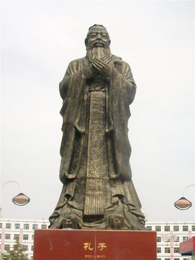 廣場學(xué)?？鬃庸糯鷼v史名人銅雕塑景觀小品