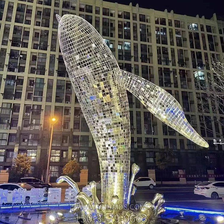 不銹鋼鯨魚，大型鐵藝鏤空網(wǎng)格鯨魚水景裝飾景觀雕塑