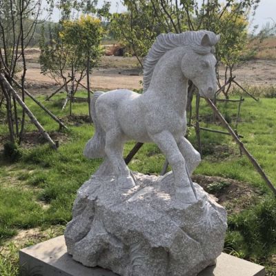 石雕馬，生肖動物擺件