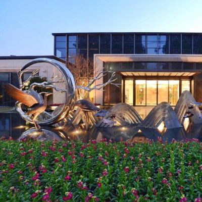 酒店會(huì)所戶(hù)外水池造景擺放不銹鋼樹(shù)枝圓環(huán)假山景觀(guān)雕塑