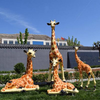 戶外園林大型仿真動(dòng)物景觀長(zhǎng)頸鹿雕塑