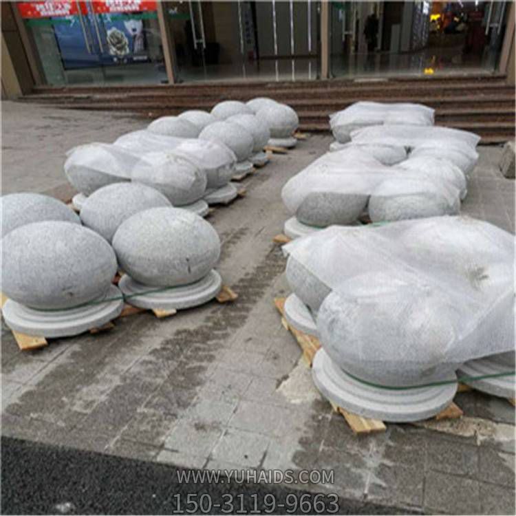 花崗巖芝麻白廣場道路交通擋車擋路阻車圓球、景觀石雕塑