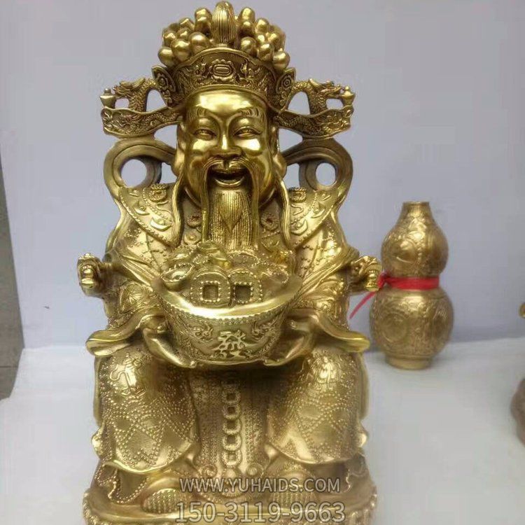 鑄銅戶外園林景觀財(cái)神爺?shù)袼?>
                                <h2>鑄銅戶外園林景觀財(cái)神爺?shù)袼?參數(shù)說明</h2>
                                                                        <table>
                                      <tr>
                                        <th>產(chǎn)品標(biāo)題</th>
                                        <td>鑄銅戶外園林景觀財(cái)神爺?shù)袼?/td>
                                      </tr>
                                      <tr>
                                        <th>發(fā)布時(shí)間</th>
                                        <td>2023-06-08 10:12</td>
                                      </tr>
                                      <tr>
                                        <th>價(jià)格</th>
                                        <td><span>電話咨詢</td>
                                      </tr>
                                                                              <tr>
                                          <th>雕刻內(nèi)容</th>
                                          <td>園林</td>
                                        </tr>
                                                                              <tr>
                                          <th>其他</th>
                                          <td>景觀</td>
                                        </tr>
                                                                              <tr>
                                          <th>制作材質(zhì)</th>
                                          <td>鑄銅</td>
                                        </tr>
                                                                          </table>
                                <h2>鑄銅戶外園林景觀財(cái)神爺?shù)袼?詳細(xì)說明</h2>
                                <p>玉海雕塑是一家綜合性的雕塑公司，擁有多款鑄銅戶外園林景觀財(cái)神爺?shù)袼苣Ｐ?，可加工定制多種鑄銅戶外園林景觀財(cái)神爺?shù)袼?，支持材質(zhì)、樣式、風(fēng)格、尺寸大小等方面的調(diào)整修改定制。我們所加工制作的鑄銅戶外園林景觀財(cái)神爺?shù)袼苜|(zhì)優(yōu)價(jià)廉，遍布全國(guó)多個(gè)省市地區(qū)，想要了解更多案例圖片，請(qǐng)電話或微信咨詢。材質(zhì)、大小、樣式等都可以按需定制，還可根據(jù)您提供給的鑄銅戶外園林景觀財(cái)神爺?shù)袼軜訄D進(jìn)行制作！如有相關(guān)需求，歡迎致電（微信同號(hào)）：<span>150-3119-9663</span></p>
                                                                <div   class=