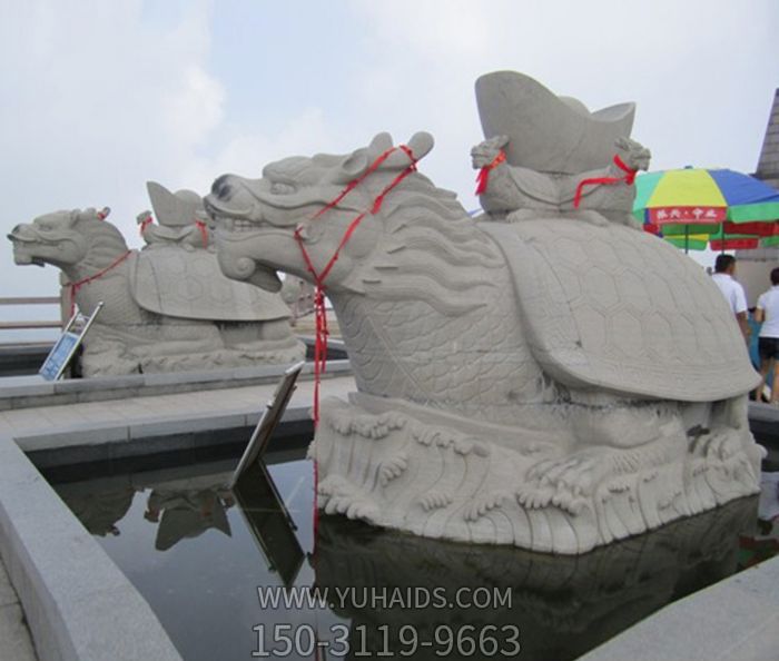 景區(qū)擺放的身上背著元寶的砂石石雕創(chuàng)意龍龜?shù)袼?>
                                <h2>景區(qū)擺放的身上背著元寶的砂石石雕創(chuàng)意龍龜?shù)袼?參數(shù)說明</h2>
                                                                        <table>
                                      <tr>
                                        <th>產(chǎn)品標(biāo)題</th>
                                        <td>景區(qū)擺放的身上背著元寶的砂石石雕創(chuàng)意龍龜?shù)袼?/td>
                                      </tr>
                                      <tr>
                                        <th>發(fā)布時(shí)間</th>
                                        <td>2023-06-08 13:57</td>
                                      </tr>
                                      <tr>
                                        <th>價(jià)格</th>
                                        <td><span>電話咨詢</td>
                                      </tr>
                                                                              <tr>
                                          <th>雕刻內(nèi)容</th>
                                          <td>龍、龍龜</td>
                                        </tr>
                                                                              <tr>
                                          <th>制作材質(zhì)</th>
                                          <td>石雕</td>
                                        </tr>
                                                                          </table>
                                <h2>景區(qū)擺放的身上背著元寶的砂石石雕創(chuàng)意龍龜?shù)袼?詳細(xì)說明</h2>
                                <p>玉海雕塑是一家綜合性的雕塑公司，擁有多款景區(qū)擺放的身上背著元寶的砂石石雕創(chuàng)意龍龜?shù)袼苣Ｐ?，可加工定制多種景區(qū)擺放的身上背著元寶的砂石石雕創(chuàng)意龍龜?shù)袼埽С植馁|(zhì)、樣式、風(fēng)格、尺寸大小等方面的調(diào)整修改定制。我們所加工制作的景區(qū)擺放的身上背著元寶的砂石石雕創(chuàng)意龍龜?shù)袼苜|(zhì)優(yōu)價(jià)廉，遍布全國(guó)多個(gè)省市地區(qū)，想要了解更多案例圖片，請(qǐng)電話或微信咨詢。材質(zhì)、大小、樣式等都可以按需定制，還可根據(jù)您提供給的景區(qū)擺放的身上背著元寶的砂石石雕創(chuàng)意龍龜?shù)袼軜訄D進(jìn)行制作！如有相關(guān)需求，歡迎致電（微信同號(hào)）：<span>150-3119-9663</span></p>
                                                                <div   class=