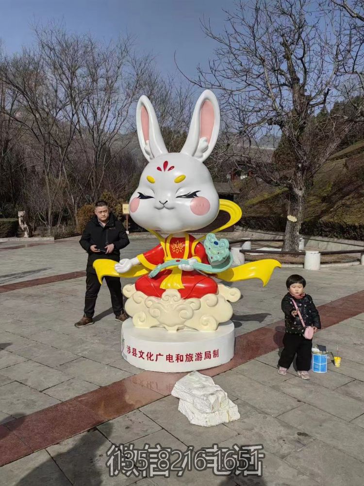 戶外園林定制玻璃鋼卡通動(dòng)物擺件兔子雕塑